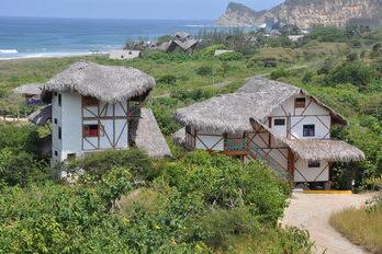 Azuluna Eco-Lodge