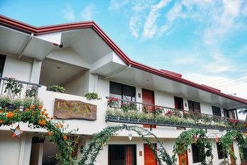 Lazea Tagaytay Inn