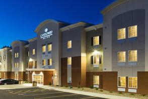 Candlewood Suites Grove City - Outlet Center