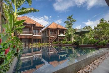Java Wooden Villa by AIC